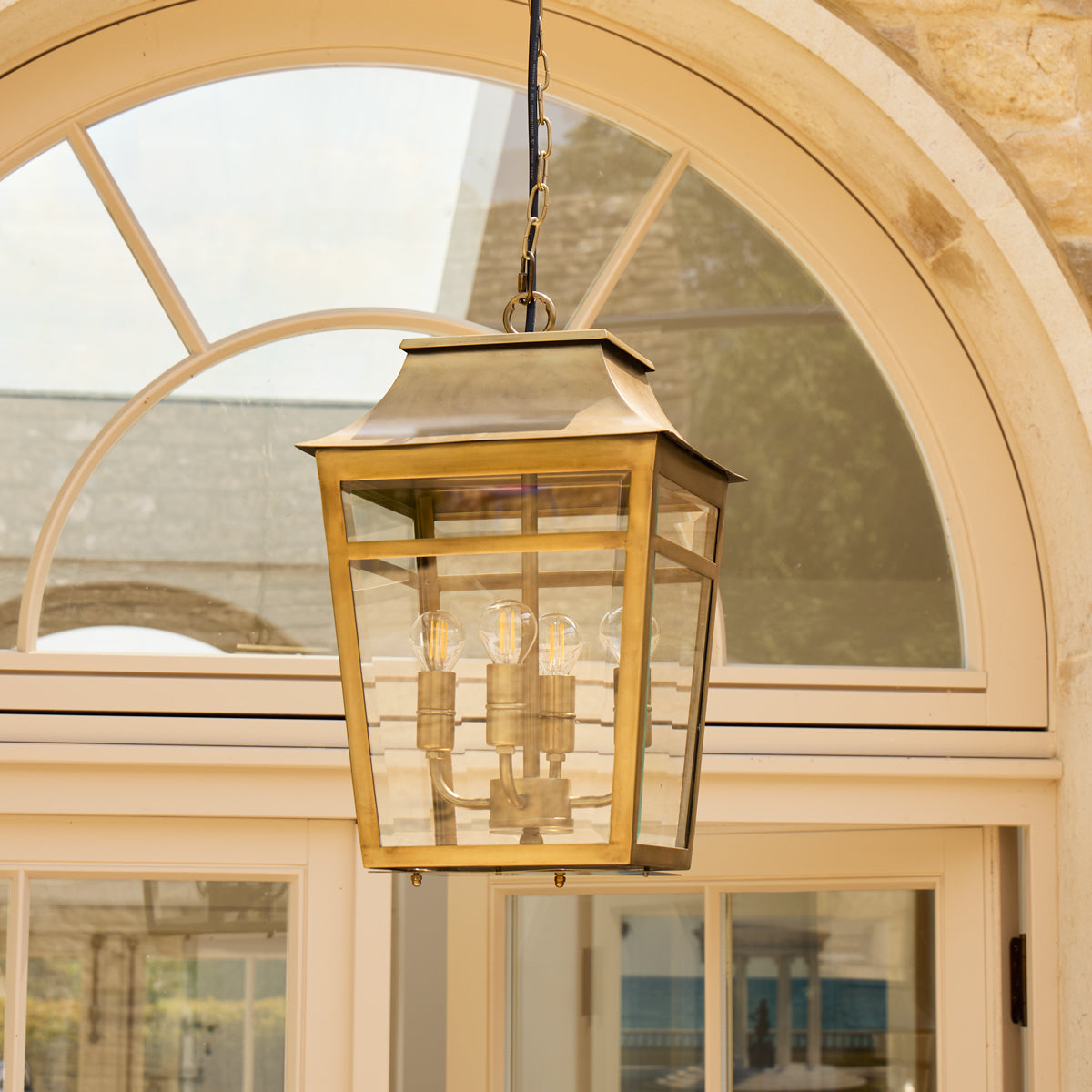 Majorelle pendant in brass
