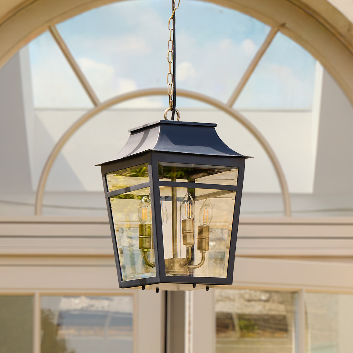 Majorelle pendant in blue