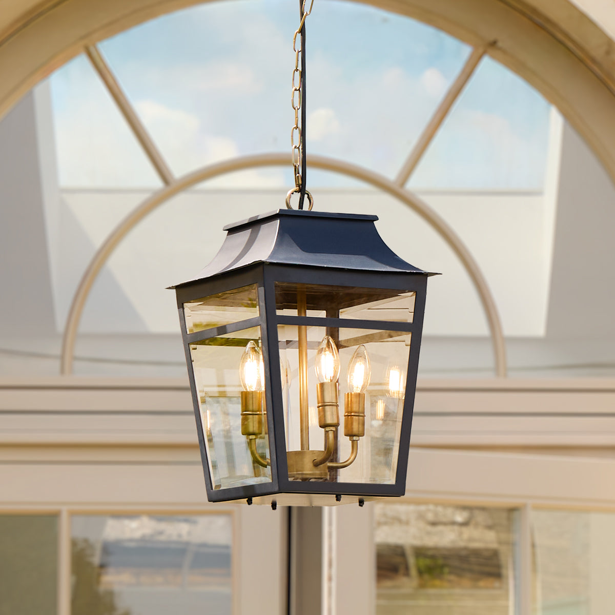 Majorelle pendant in blue