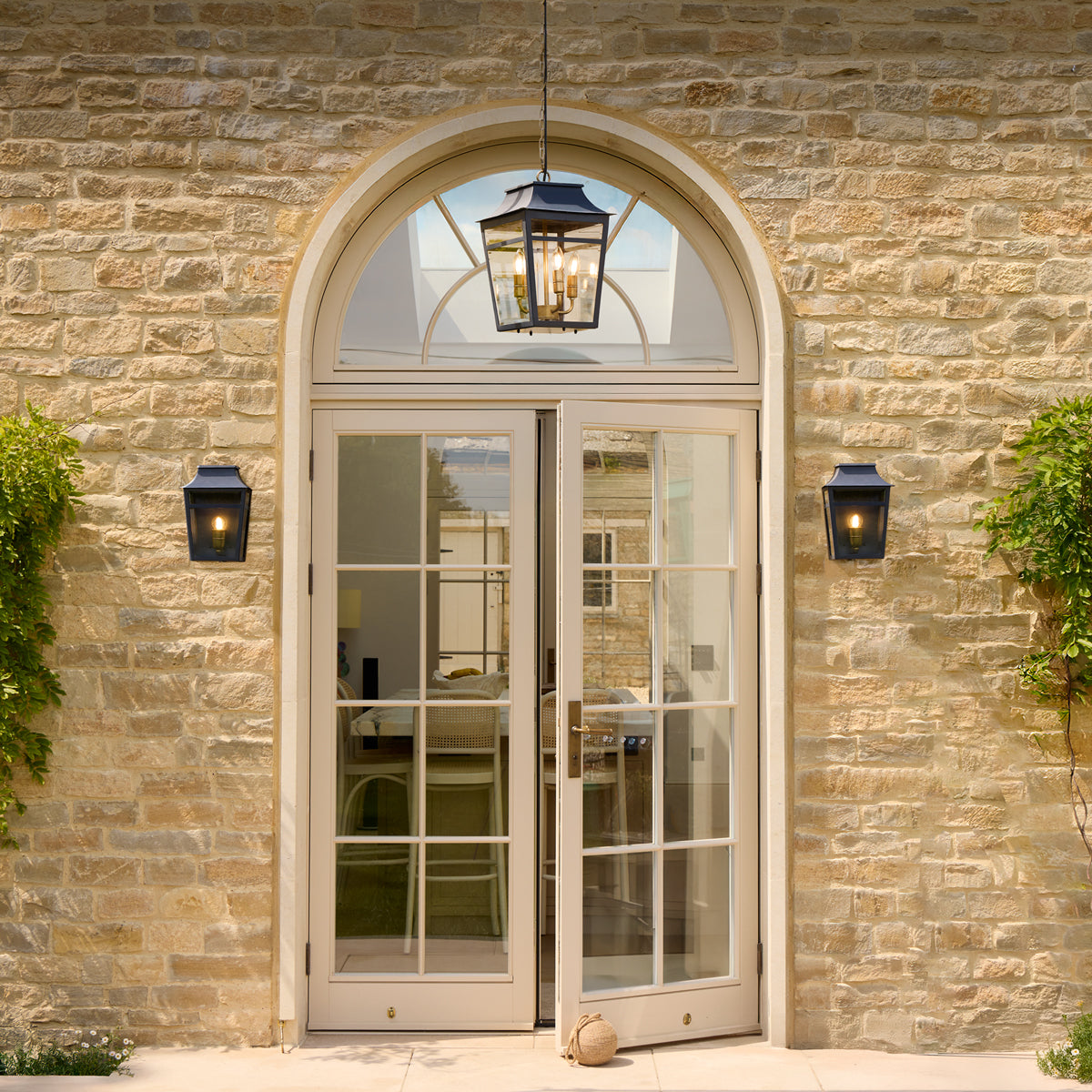 Majorelle wall sconce in blue