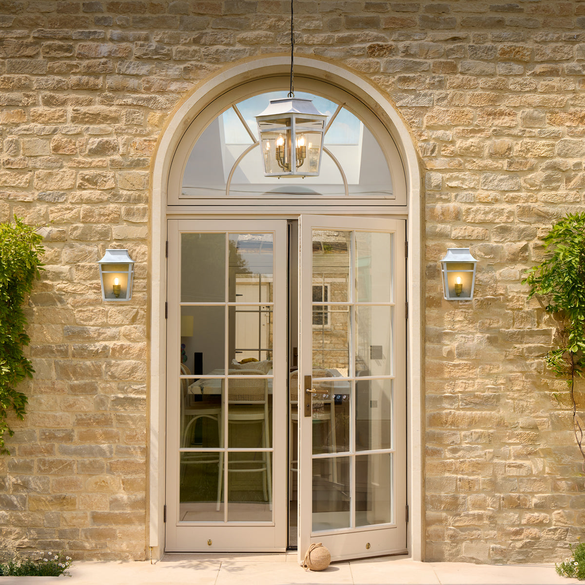 Majorelle wall sconce in gray