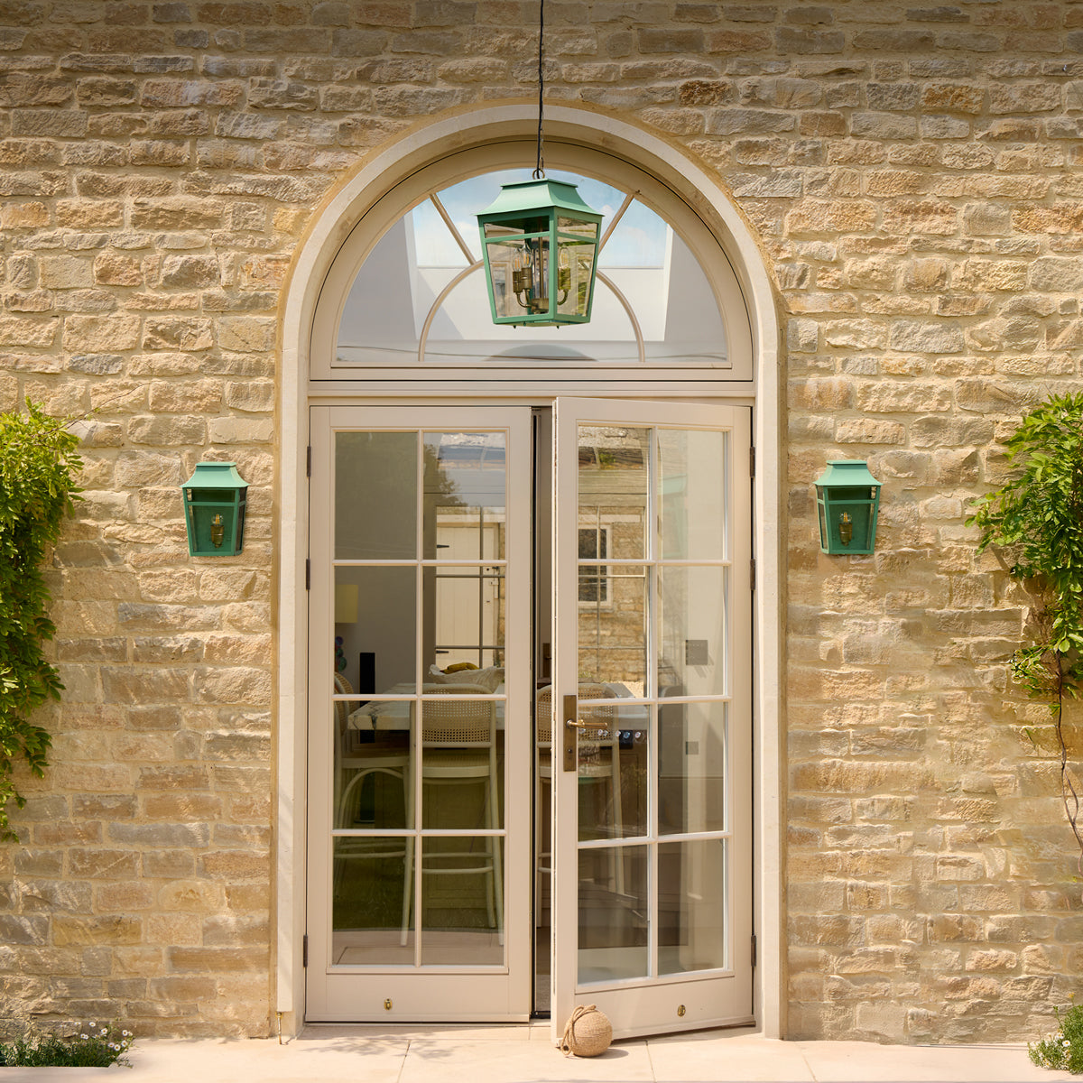 Majorelle wall sconce in sage